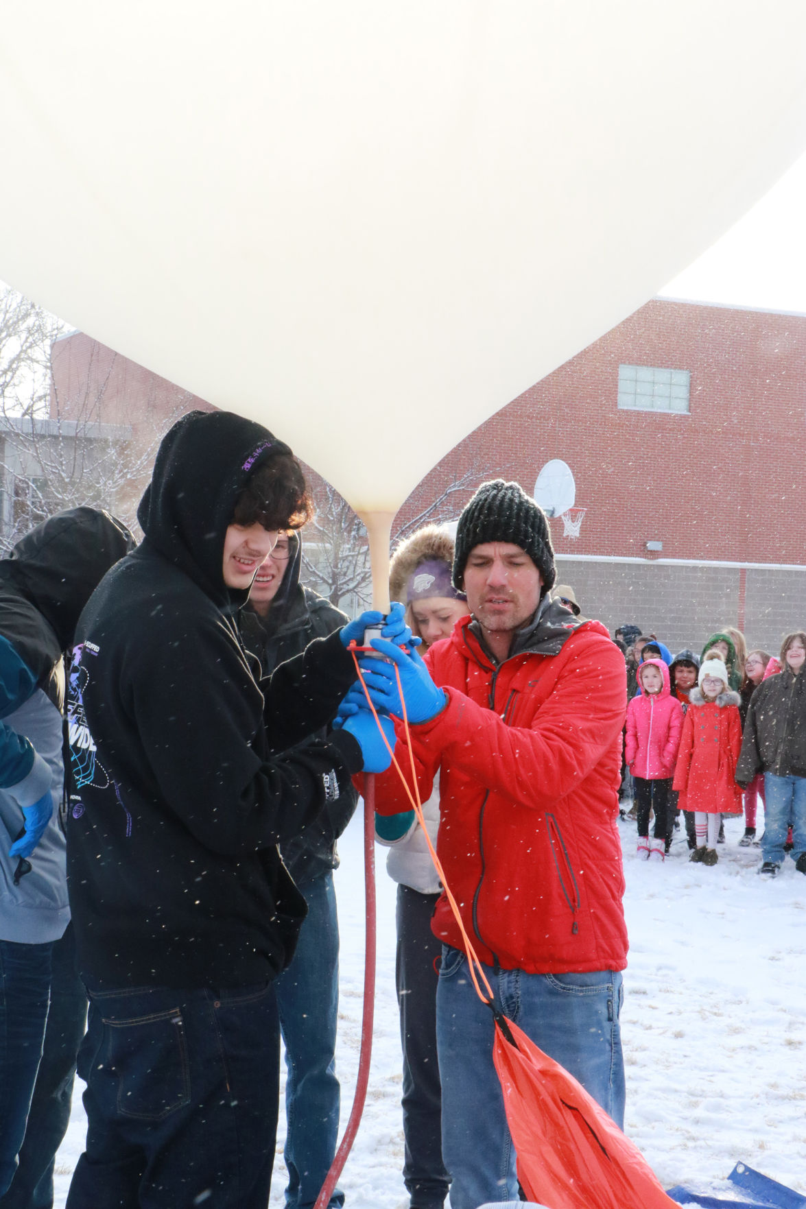 PHOTOS: Weather balloon launch at Lincoln Elementary